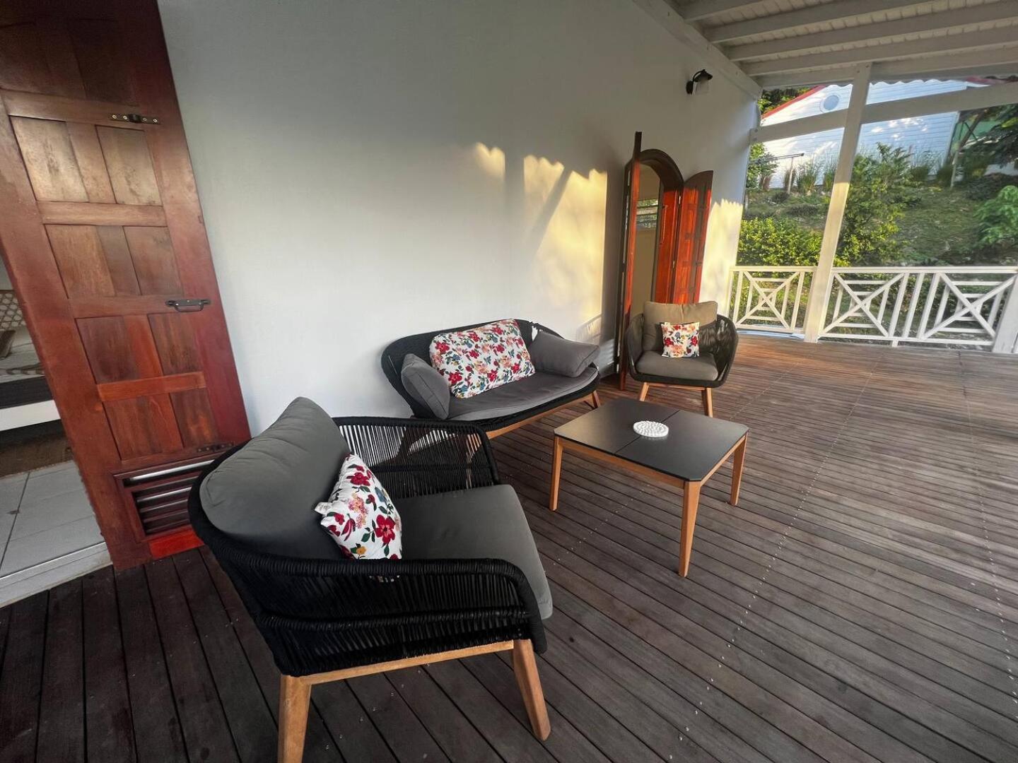 Spacious Corossol With Pool Villa